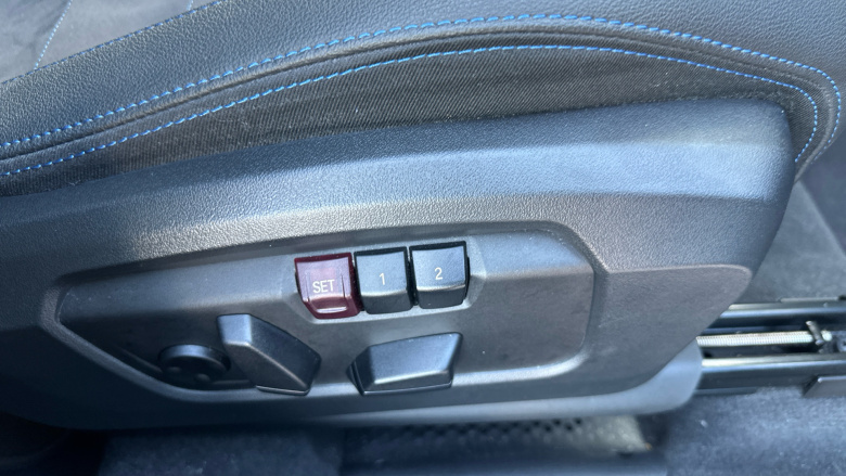 BMW 2 Series 220i MHT M Sport 5dr DCT Petrol Hatchback